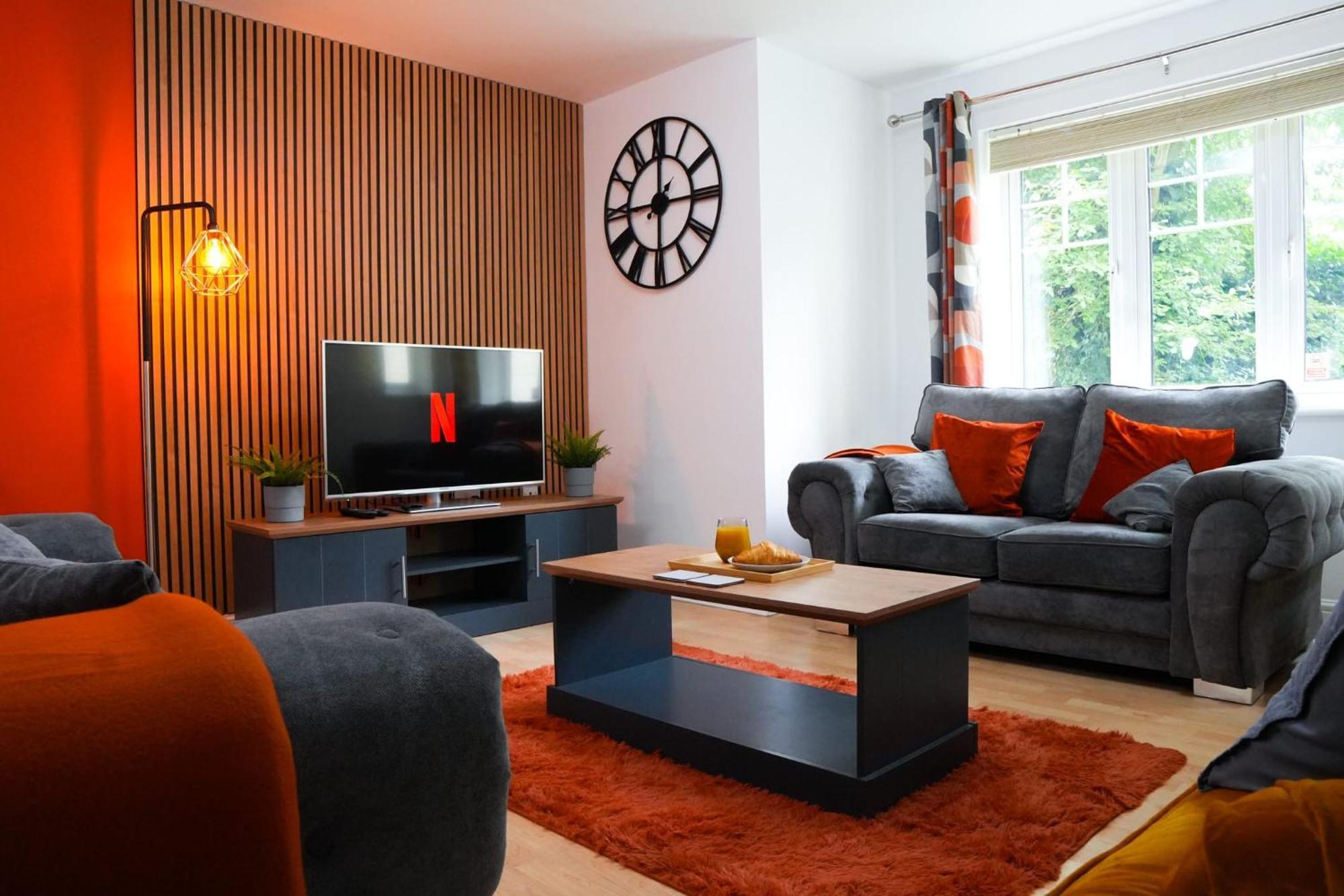 Whole 2-Bed Apartment - Contractors, Professionals, Ulez Free, Free Parking, B'Ham City 10Mins เบอร์มิงแฮม ภายนอก รูปภาพ