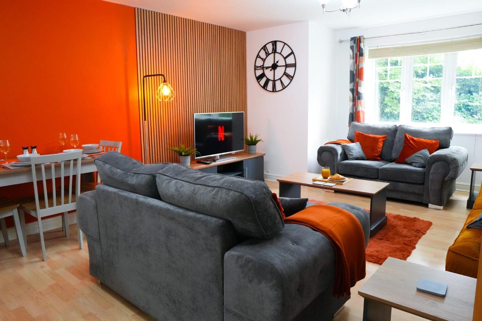 Whole 2-Bed Apartment - Contractors, Professionals, Ulez Free, Free Parking, B'Ham City 10Mins เบอร์มิงแฮม ภายนอก รูปภาพ